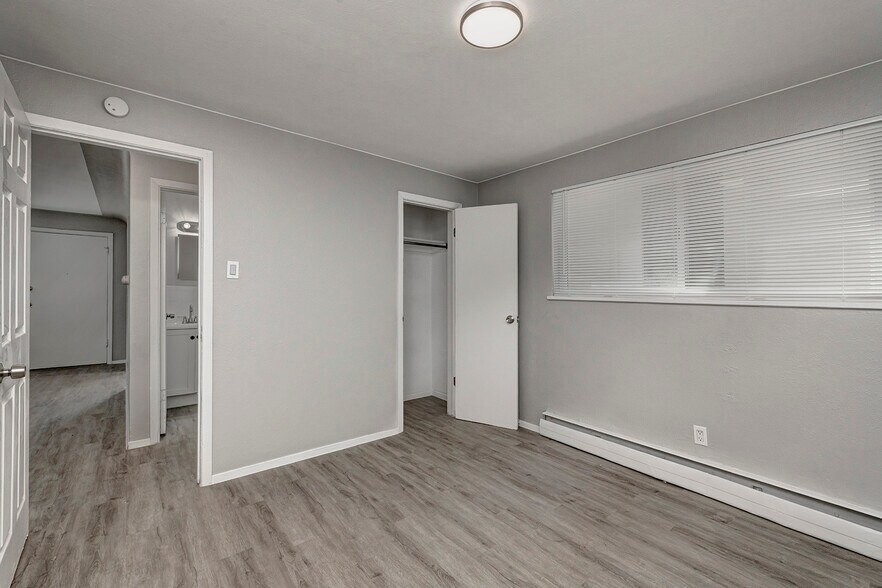 More Photos Of 1645-1645 Joliet St, Aurora Apartments For Sale
