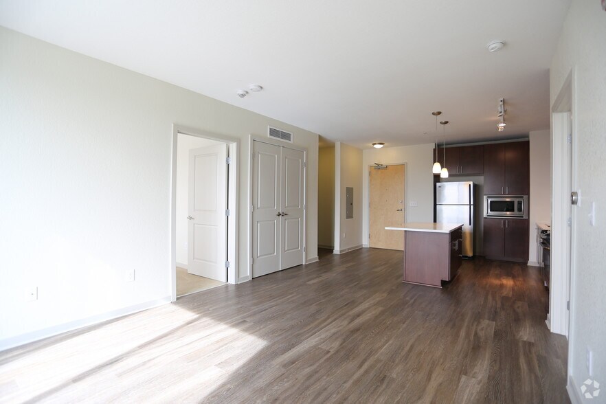 More Photos Of 2424-2434 W Caithness Pl, Denver Apartments For Lease
