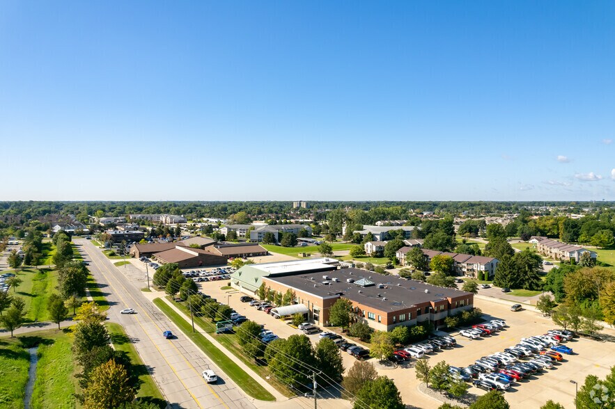 More Photos Of 43475 Dalcoma Dr, Clinton Township Medical For Lease
