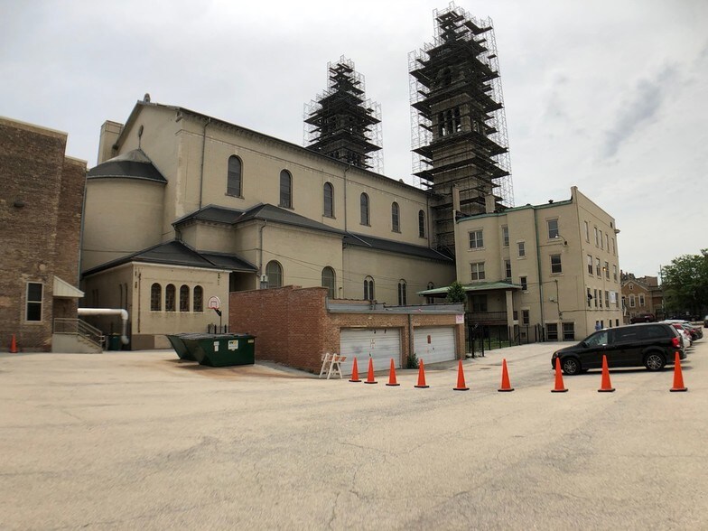 More Photos Of 1650 W 17th St, Chicago Religious Facility For Sale
