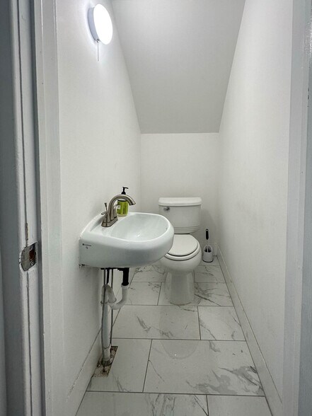 More Photos Of 2505 Genesee St, Utica Medical For Sale