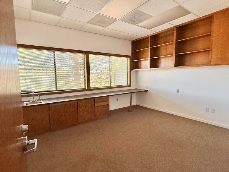 More Photos Of 2900 Mendocino Ave, Santa Rosa Office For Sale