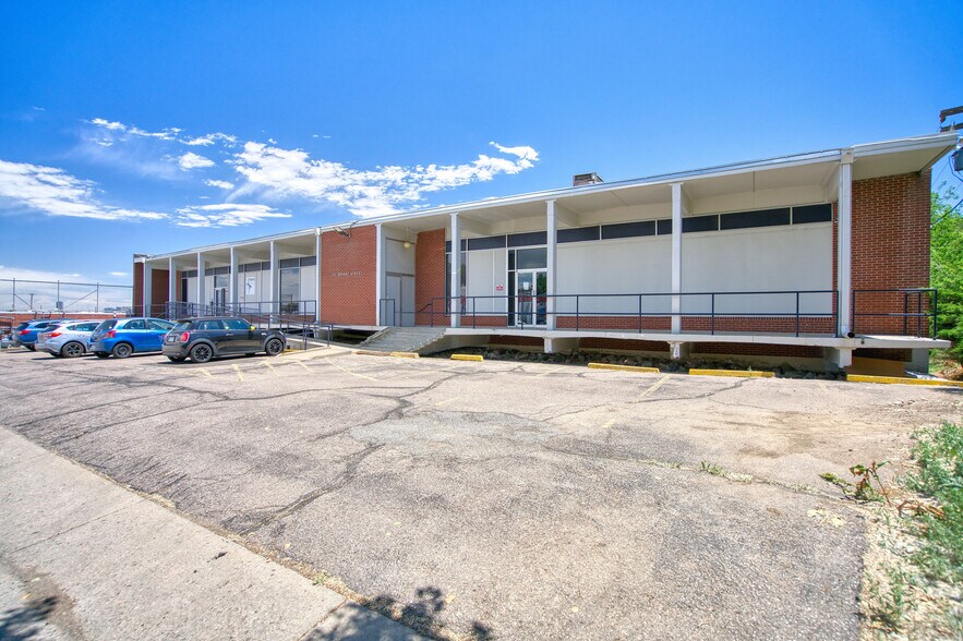 More Photos Of 2590 W 2nd Ave, Denver Flex For Lease