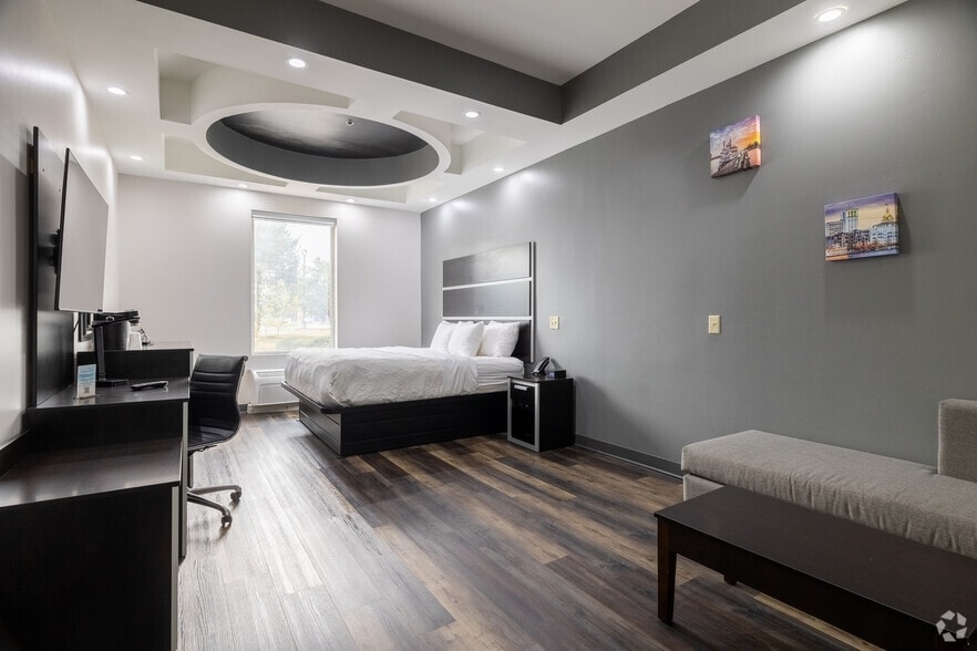 More Photos Of 480 Al Henderson Blvd, Savannah Hotel For Sale