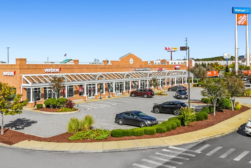 More Photos Of 670-720 Centre of New England Blvd, Coventry Freestanding For Sale