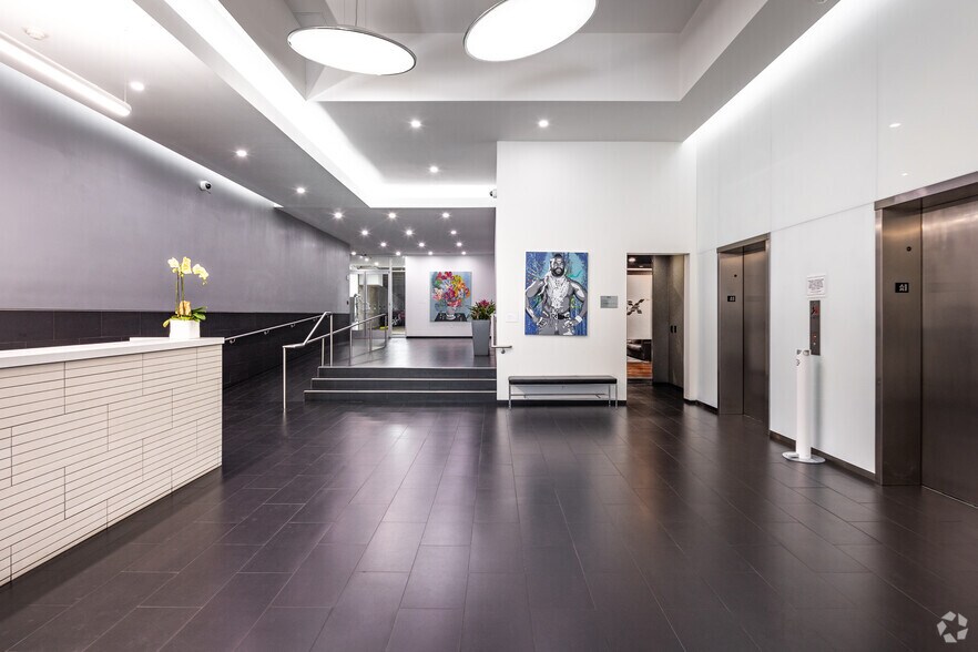 More Photos Of 7083 Hollywood Blvd, Los Angeles Office For Lease