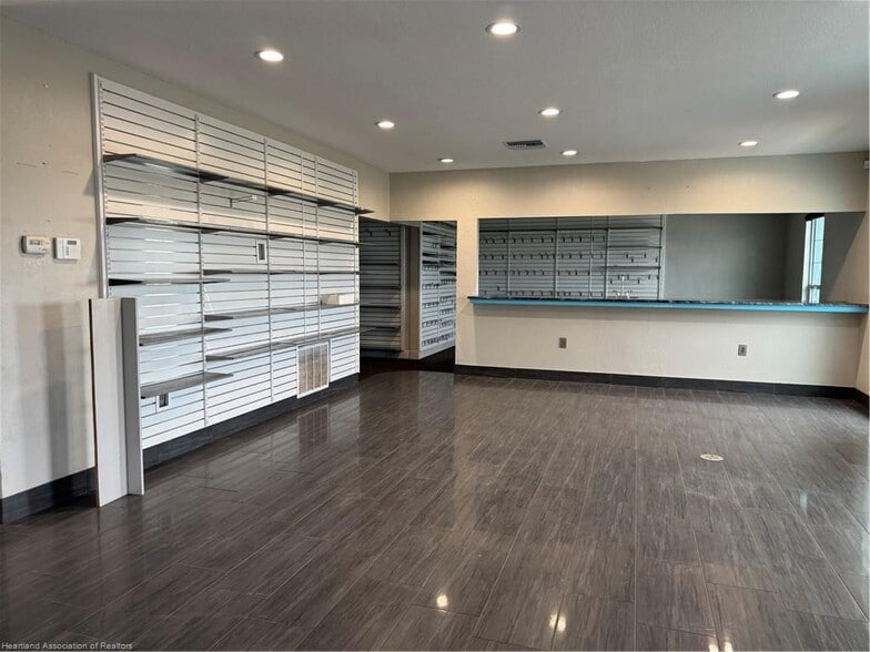 More Photos Of 1174 US 27 N, Lake Placid Freestanding For Sale