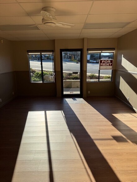 More Photos Of 1107 Forest Ave, Pacific Grove Storefront Retail Office For Lease