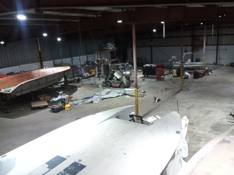 More Photos Of 45 Industrial Blvd, Hurtsboro Industrial For Sale