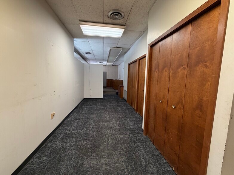 More Photos Of 1905 A St, South Sioux City Industrial For Sale