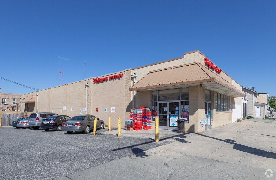 Primary Photo Of 3700 Falls Rd, Baltimore Supermarket For Lease