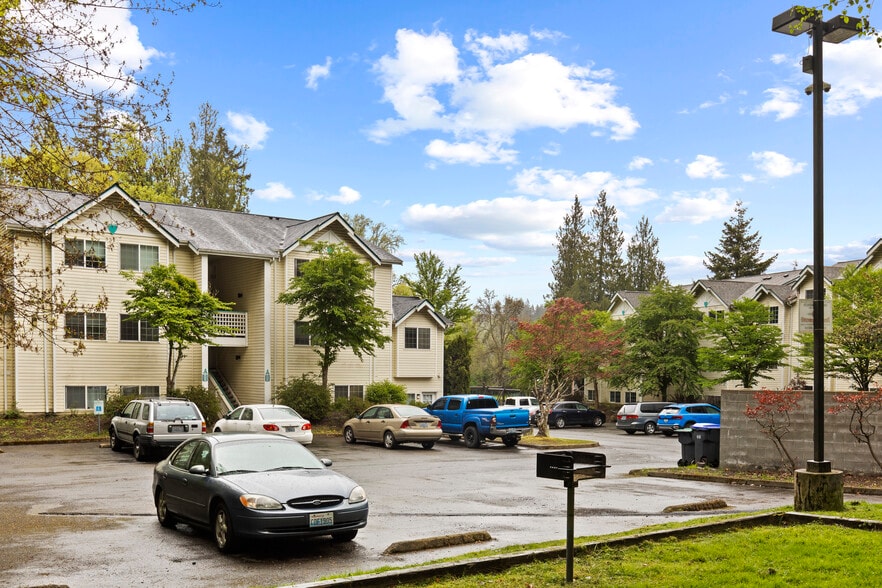 Primary Photo Of 215 Turner Ave, Shelton Apartments For Sale
