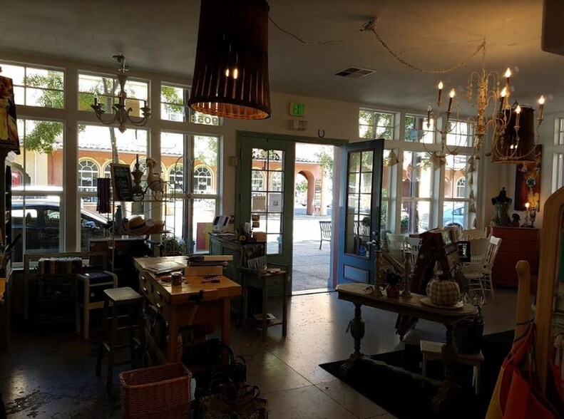 More Photos Of 220 Windsor River Rd, Windsor Apartments For Sale