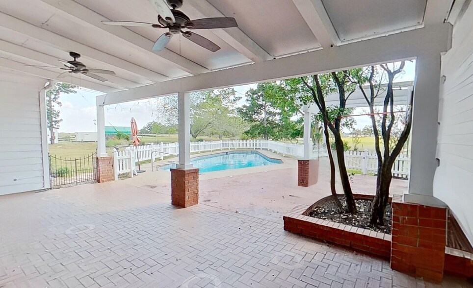 More Photos Of 18000 FM 112, Thrall Land For Sale