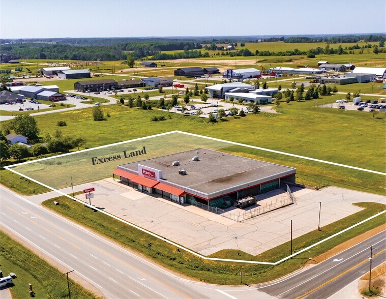 More Photos Of 1600 Bruce Rd 4, Walkerton Freestanding For Sale