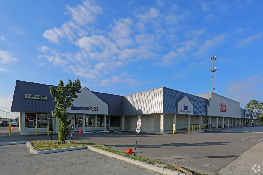 More Photos Of 4550-4644 Lake Worth Rd, Green Acres Unknown For Lease