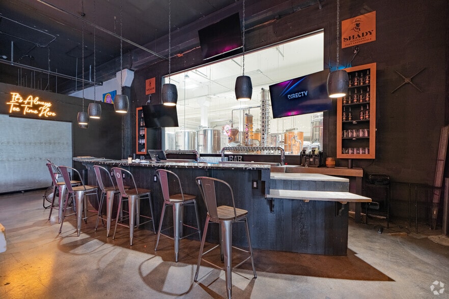 More Photos Of 115 NW 6th St, Fort Lauderdale General Retail For Lease