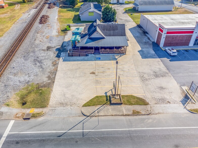 More Photos Of 406 N Piedmont Ave, Rockmart Restaurant For Sale