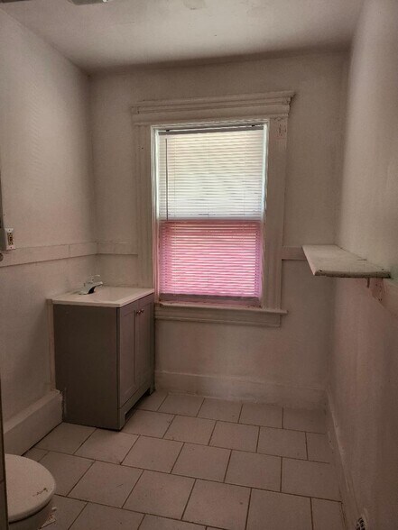 More Photos Of 65 Mason St, Rochester Apartments For Sale