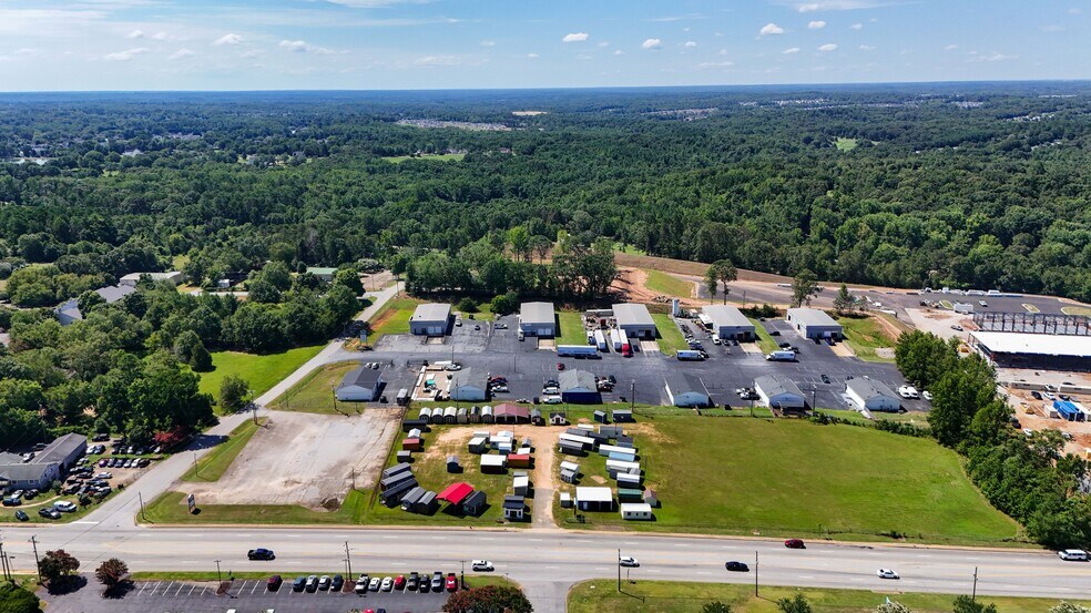 More Photos Of 269 Lakewood Dr, Greenville Warehouse For Lease