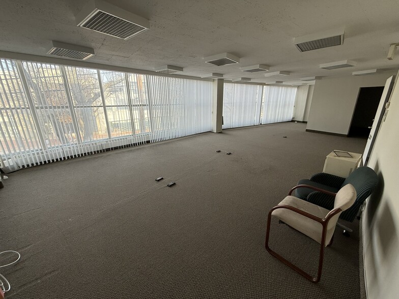 More Photos Of 4 Grace Ave, Great Neck Office For Lease