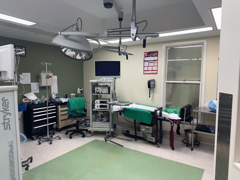 More Photos Of 4200 Northside Pky NW, Atlanta Medical For Sale