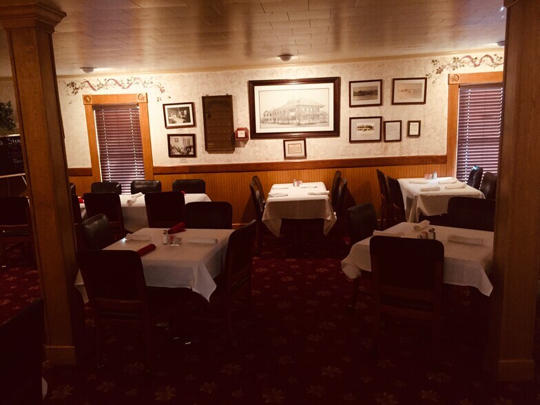 More Photos Of 101 Moore, Moulton Restaurant For Sale