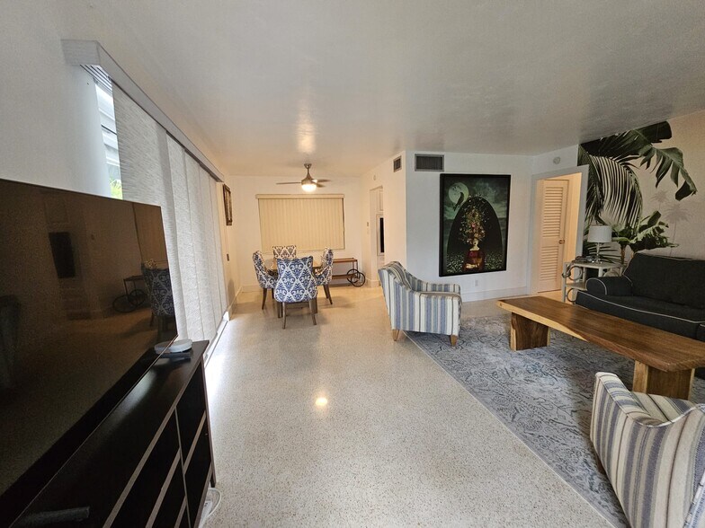 More Photos Of 4512 Seagrape Dr, Lauderdale-by-the-Sea Multifamily For Sale