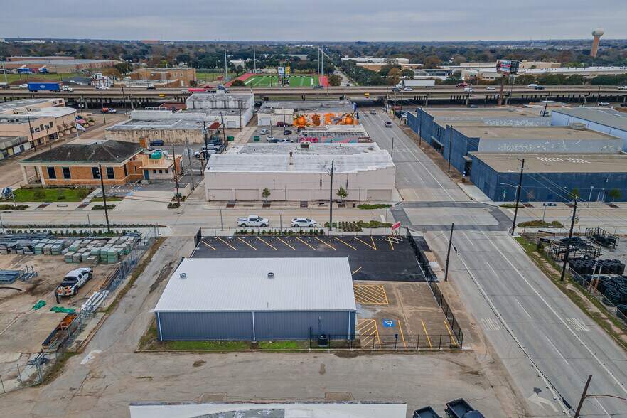 More Photos Of 104 N Shaver St, Pasadena Industrial For Lease