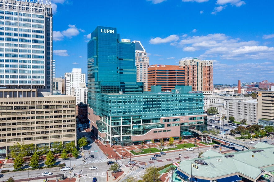 More Photos Of 202 E Pratt St, Baltimore Hotel For Sale