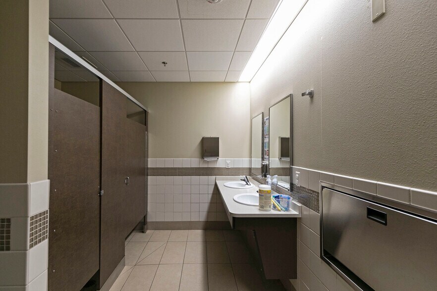 More Photos Of 2606 South Ave W, Missoula Shelter For Sale