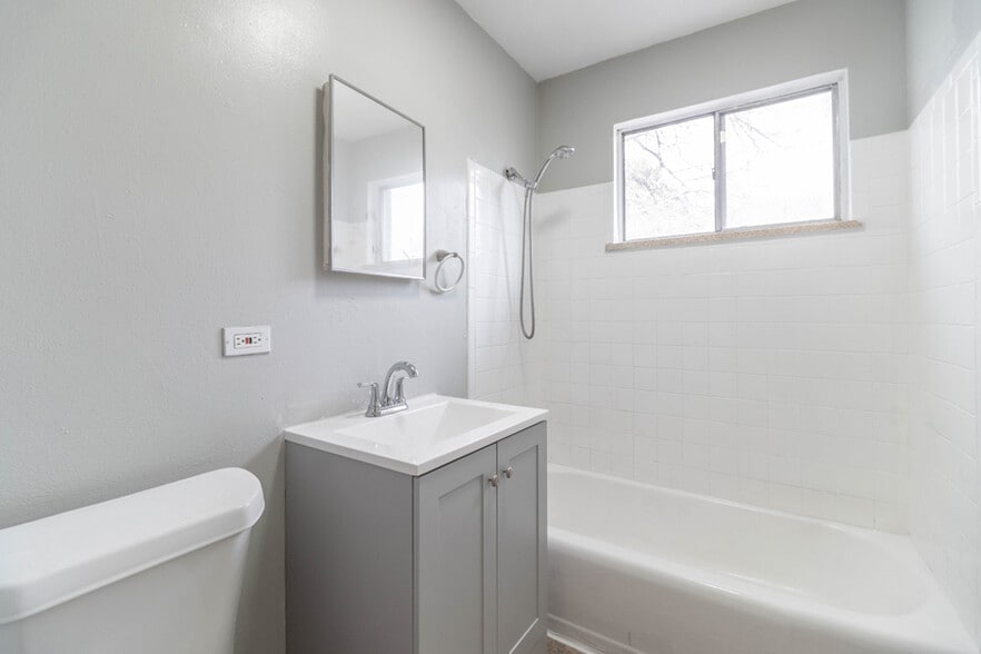 More Photos Of 5944 S Datura St, Littleton Apartments For Sale