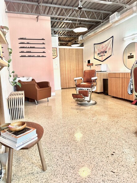 More Photos Of 1506 54th Ave N, Saint Petersburg Storefront Retail Office For Sale