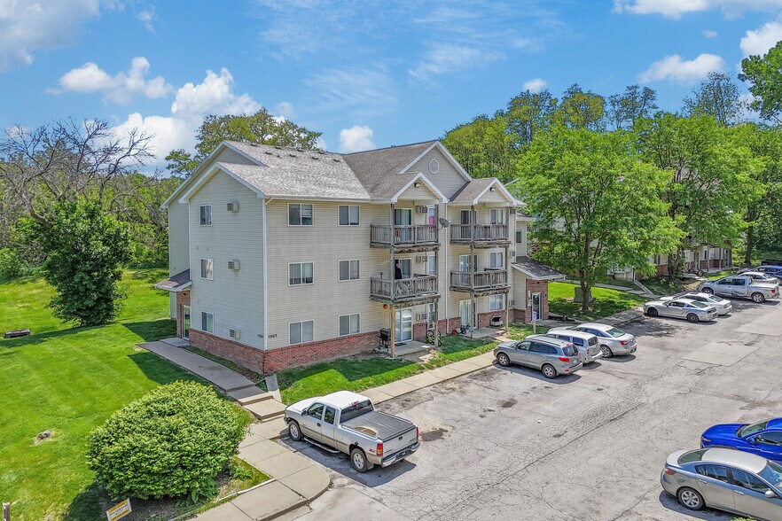 More Photos Of 1201 E Bell Ave, Des Moines Apartments For Sale