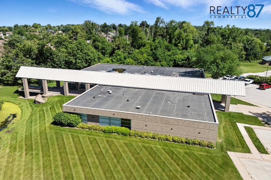 More Photos Of 4050 River Center Ct NE, Cedar Rapids Office For Lease