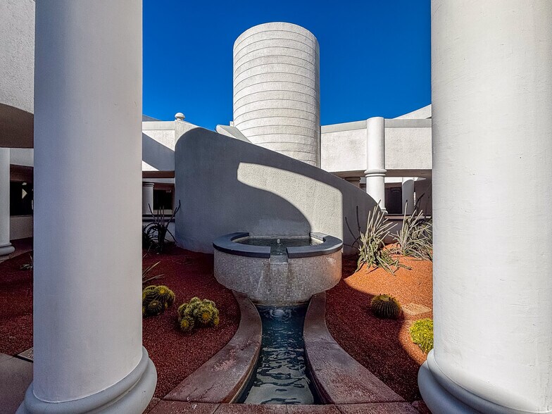 More Photos Of 74785 Highway 111, Indian Wells Medical For Lease