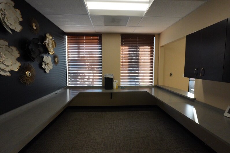 More Photos Of 1607 Beavercreek Rd, Oregon City Office For Lease