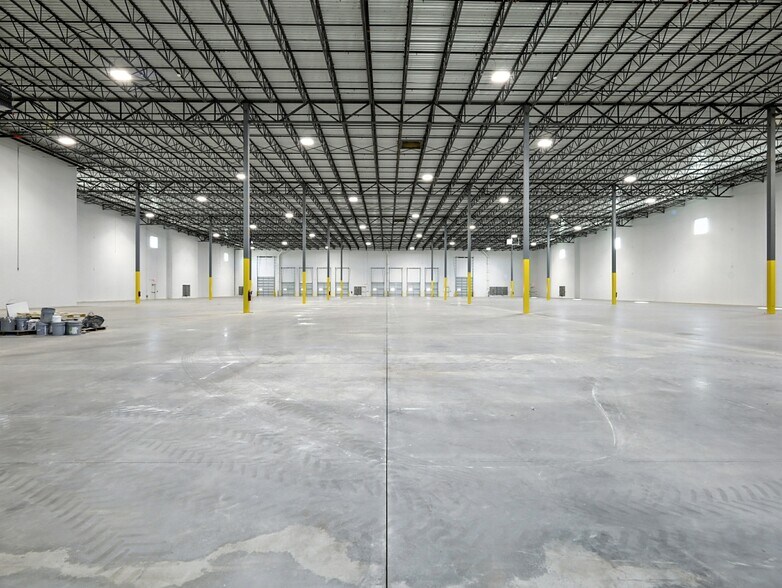 More Photos Of 500 Gerault Rd, Flower Mound Warehouse For Sale