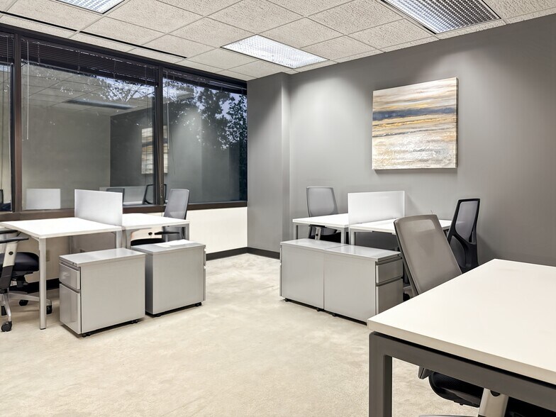 More Photos Of 2000-2100 SouthBridge Pky, Birmingham Coworking Space