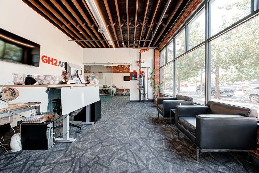 More Photos Of 706-708 W Sheridan Ave, Oklahoma City Office For Lease