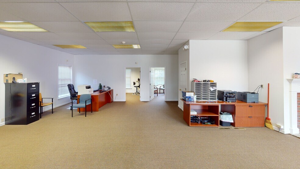 More Photos Of 360 Route 101, Bedford Medical For Lease