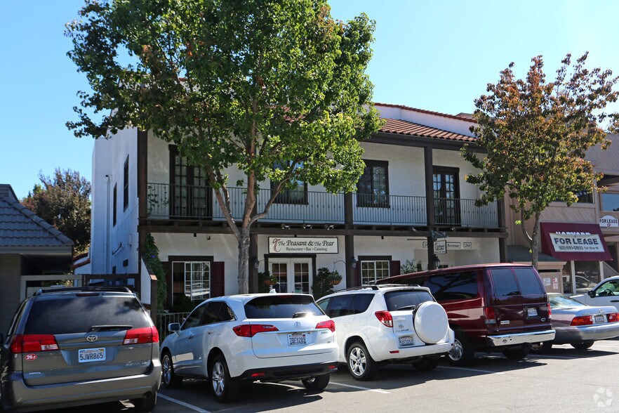 More Photos Of 281 Hartz Ave, Danville Storefront Retail Office For Lease