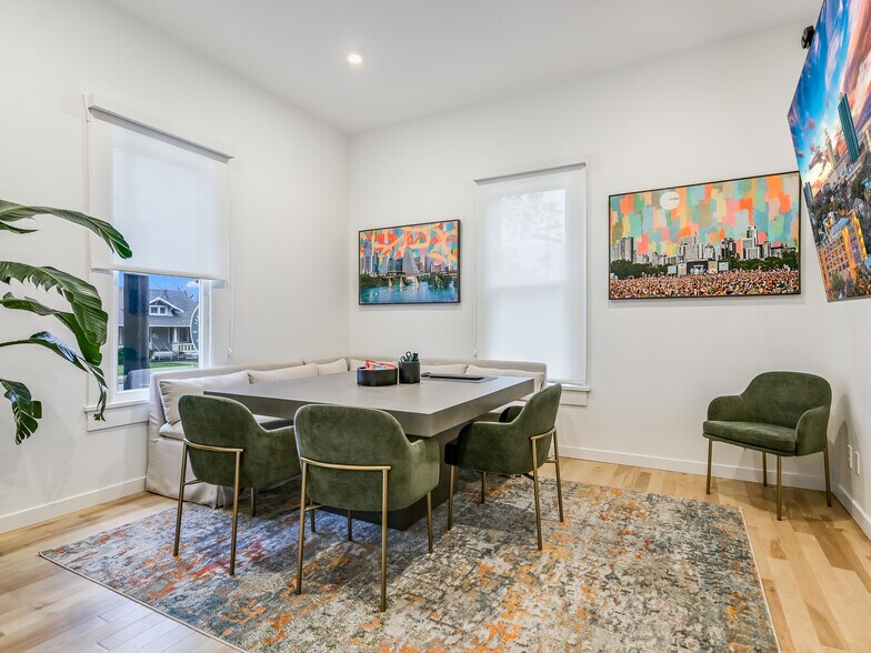 More Photos Of 2306 Lake Austin Blvd, Austin Loft Creative Space For Lease