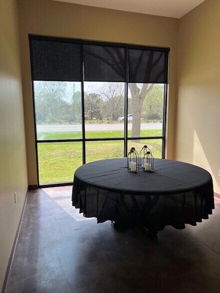More Photos Of 612 State Highway 3, League City Freestanding For Sale