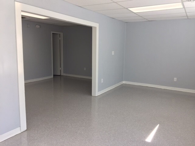 More Photos Of 1003 SW E Ave, Lawton Freestanding For Sale