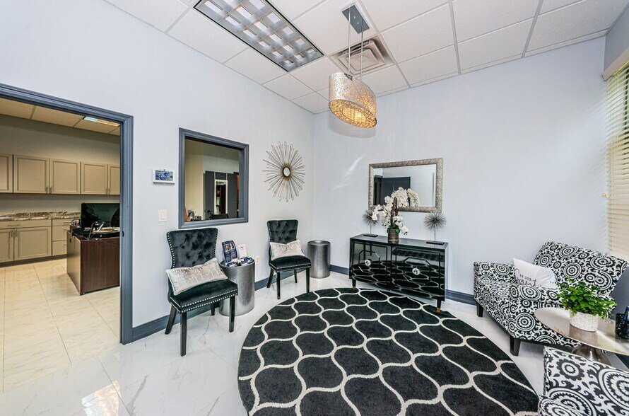 More Photos Of 3937 Tampa Rd, Oldsmar Medical For Lease