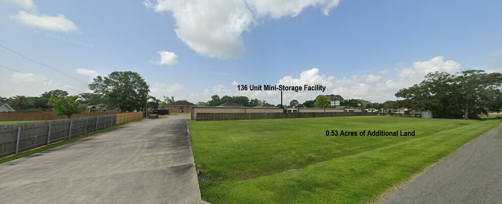 More Photos Of 106 Elizabeth Dr, Saint Martinville Self Storage For Sale