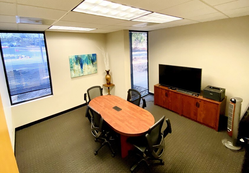 More Photos Of 7719 Wood Hollow Dr, Austin Office For Lease