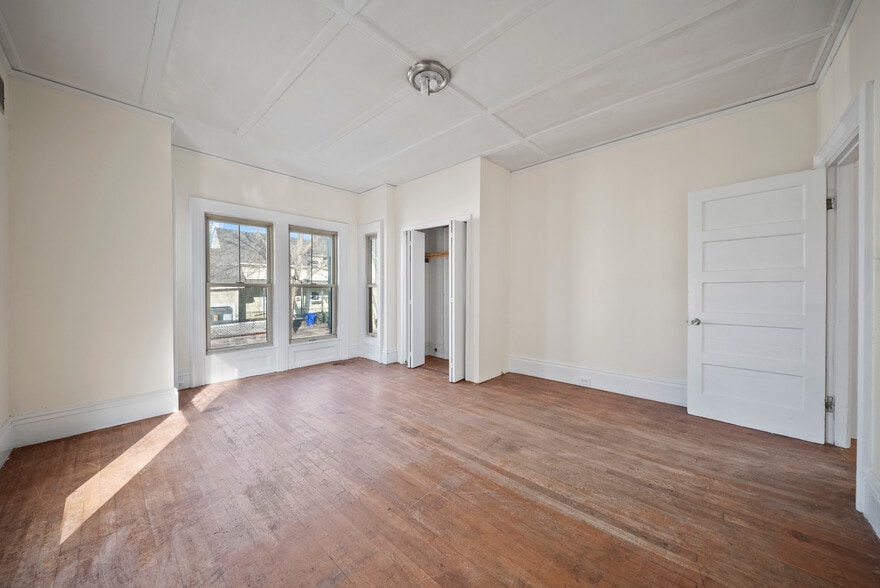 More Photos Of 605 Hall St, Manchester Multifamily For Sale