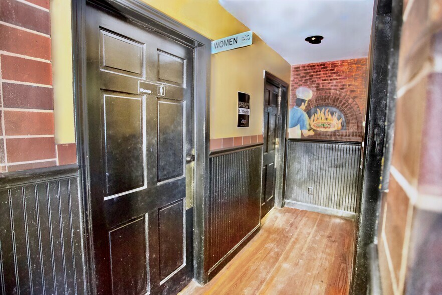 More Photos Of 198 Ezell St, Spartanburg Restaurant For Lease